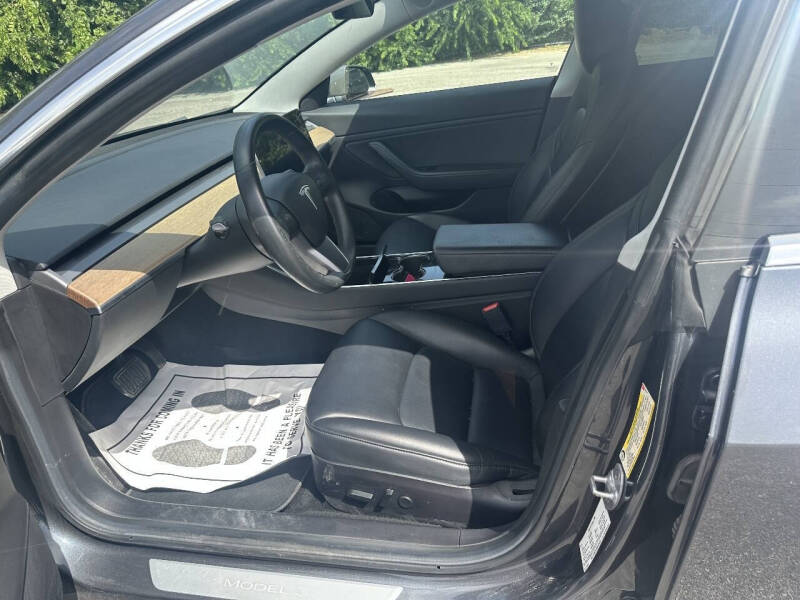 2019 Tesla Model 3 Mid Range