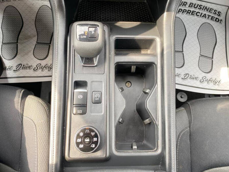 2023 Nissan Pathfinder S