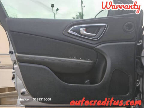 2017 Chrysler 200 LX