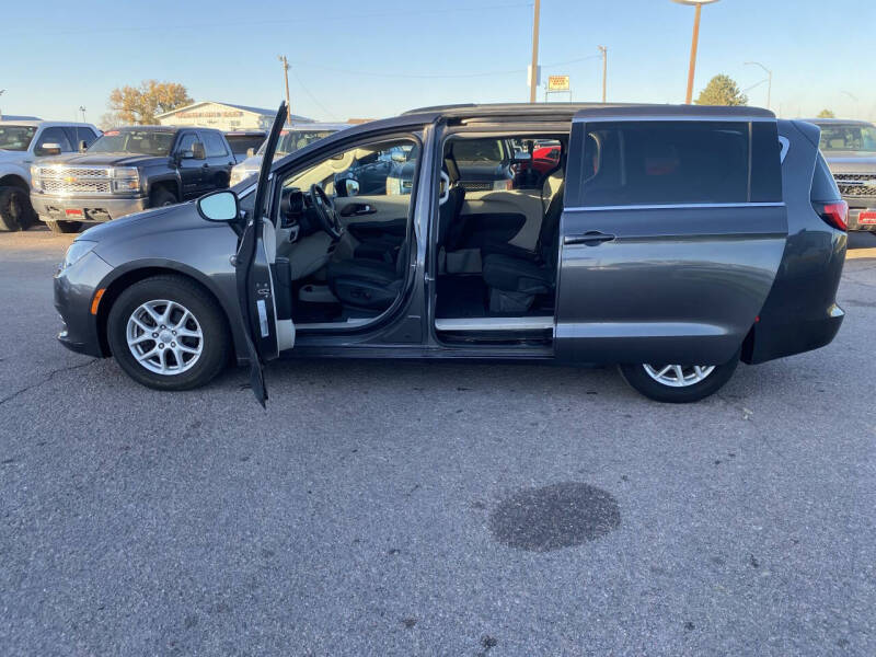 2017 Chrysler Pacifica LX