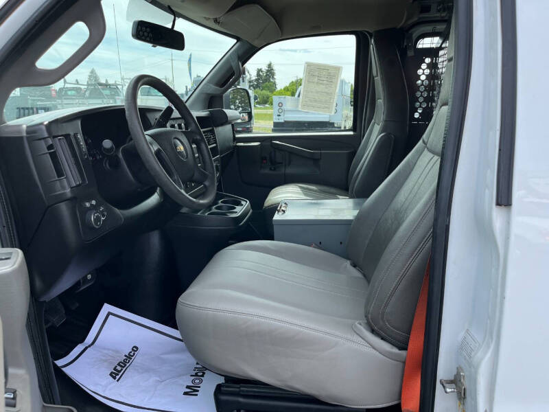 2017 Chevrolet Express 2500