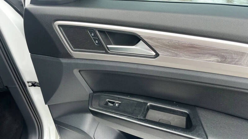 2020 Volkswagen Atlas Cross Sport SE 4Motion