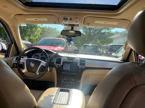 2012 Cadillac Escalade Luxury