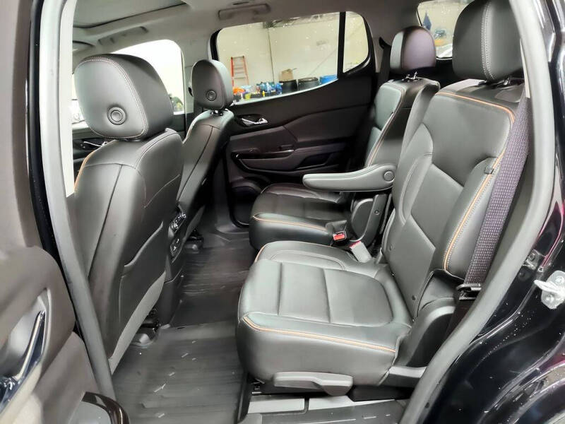 2021 GMC Acadia AT4