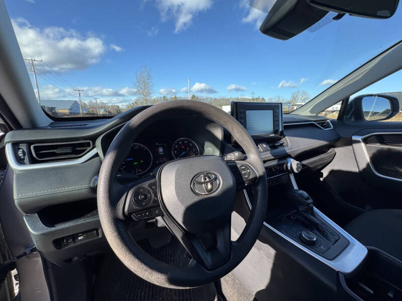 2022 Toyota RAV4 Hybrid LE