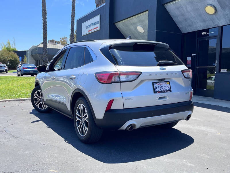 2020 Ford Escape SEL