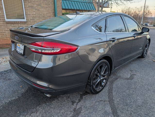 2018 Ford Fusion Hybrid SE