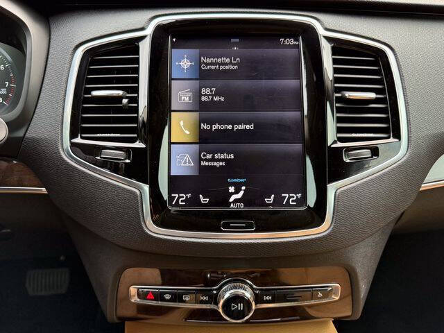 2016 Volvo XC90 T6 Momentum