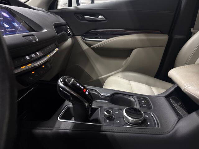 2023 Cadillac XT4 Luxury