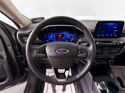 2020 Ford Escape Hybrid Titanium