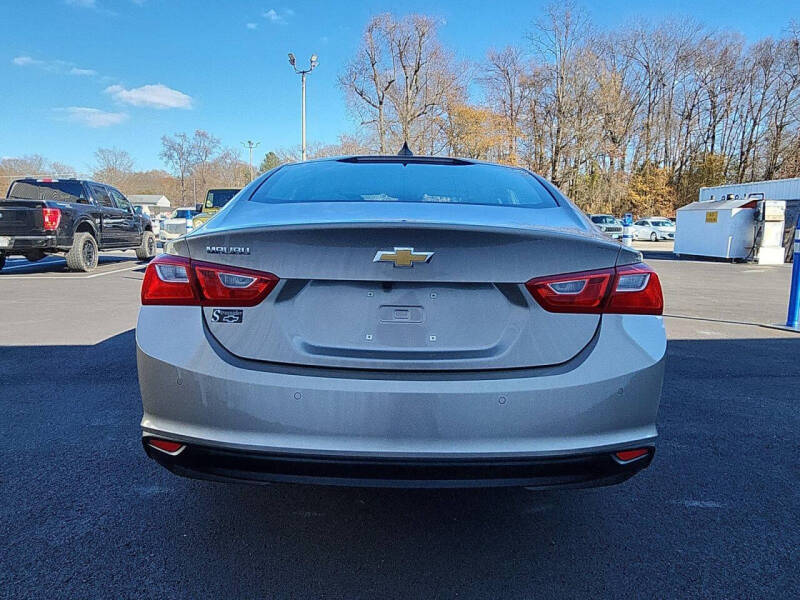 2025 Chevrolet Malibu LS