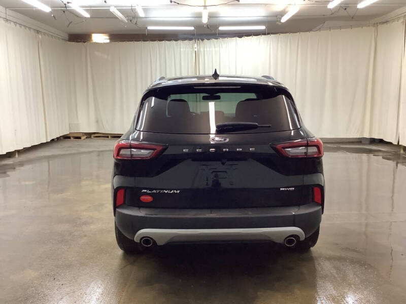 2025 Ford Escape Platinum