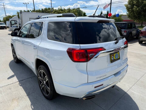 2017 GMC Acadia Denali