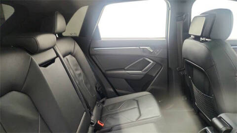 2023 Audi Q3 quattro S line Prem Plus 45 TFSI