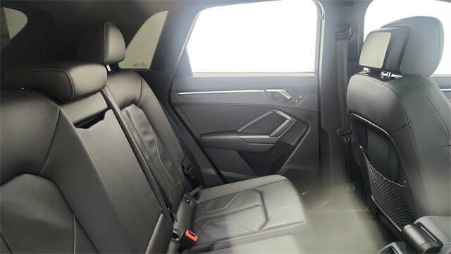 2023 Audi Q3 quattro S line Prem Plus 45 TFSI