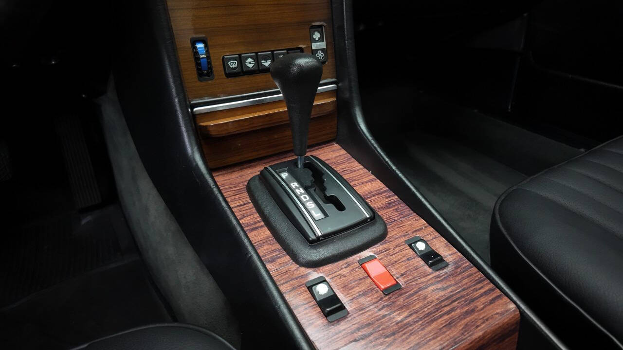 1982 Mercedes-Benz 380-Class 46