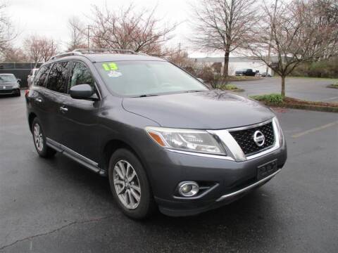2013 Nissan Pathfinder for sale at Euro Asian Cars in Knoxville TN