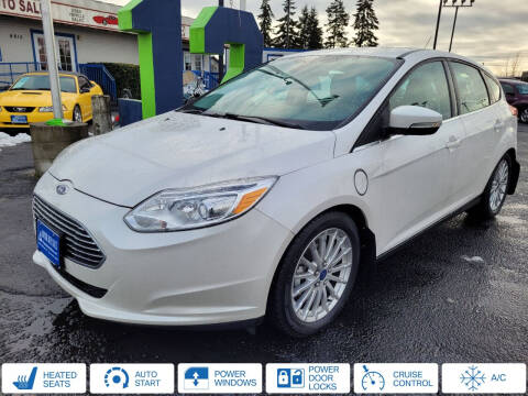 2012 Ford Focus for sale at BAYSIDE AUTO SALES in Everett WA