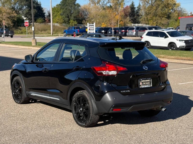 2020 Nissan Kicks SR