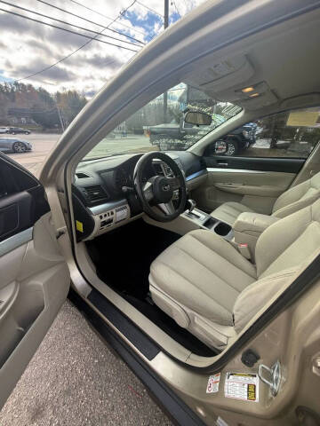 2010 Subaru Outback 2.5i