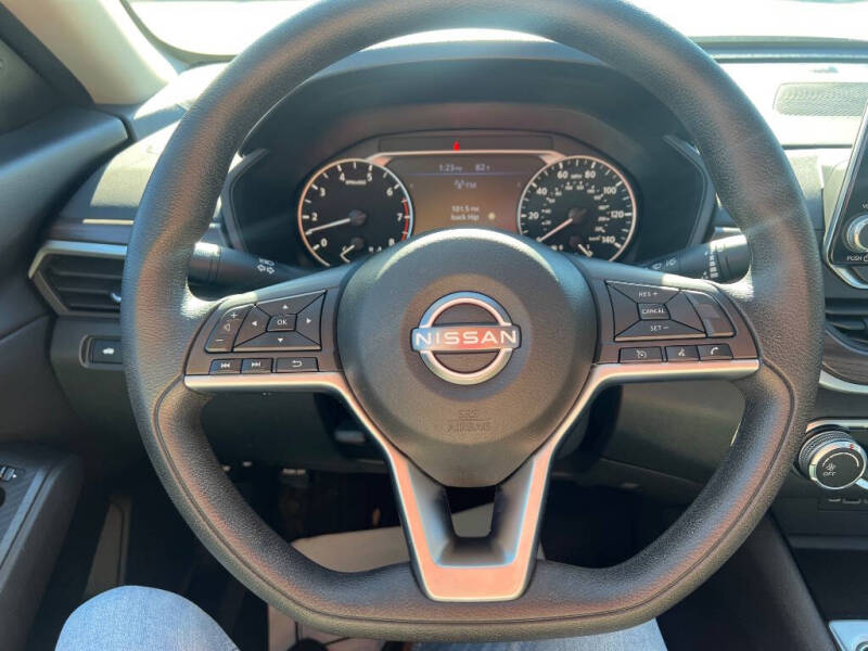 2024 Nissan Altima 2.5 SV