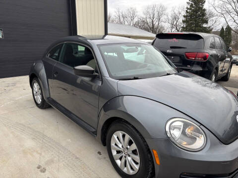 2013 Volkswagen Beetle for sale at J-N-C Auto Sales in Lockport IL