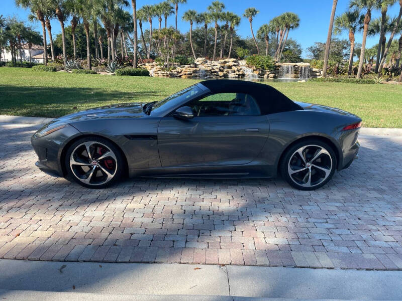 2016 Jaguar F-TYPE R