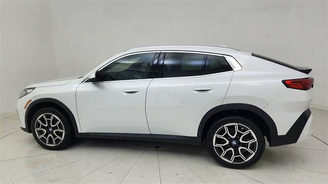 2025 BMW X2 xDrive28i