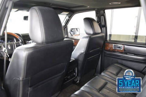 2016 Lincoln Navigator Select
