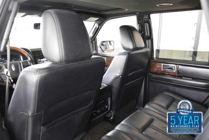 2016 Lincoln Navigator Select
