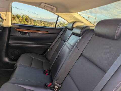 2014 Lexus ES 300h