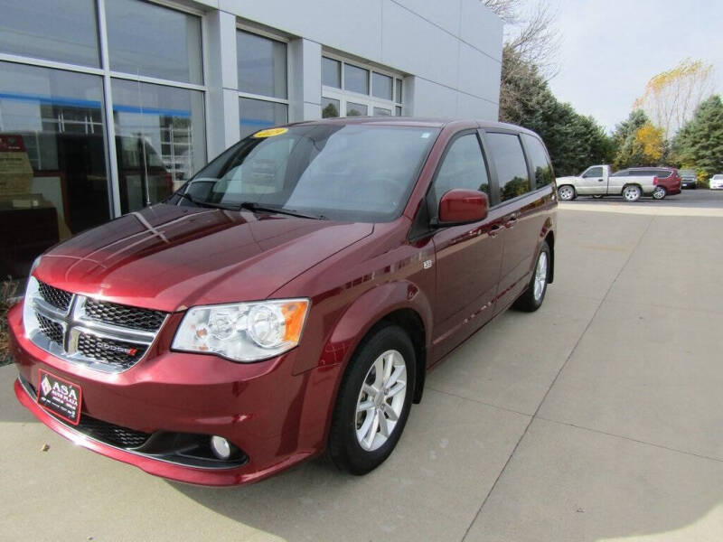 Used 2019 Dodge Grand Caravan SE with VIN 2C4RDGBG5KR761971 for sale in Jackson, Minnesota