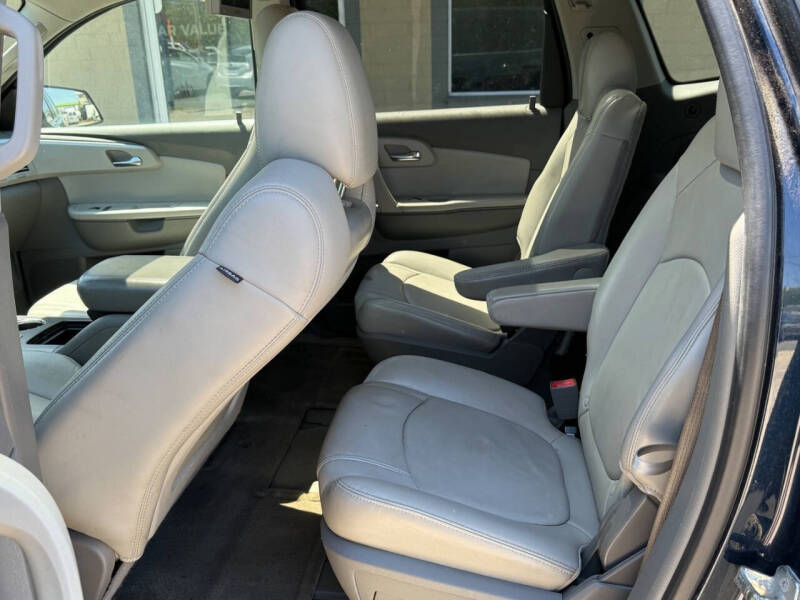 2010 Chevrolet Traverse LT