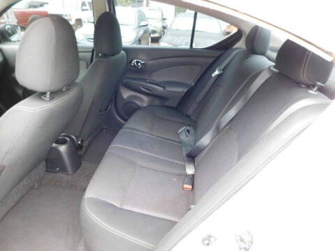 2015 Nissan Versa 1.6 SV