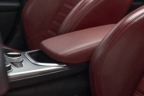 2022 Alfa Romeo Giulia Veloce