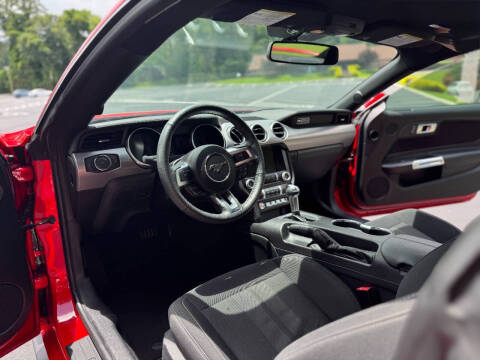 2020 Ford Mustang EcoBoost Premium