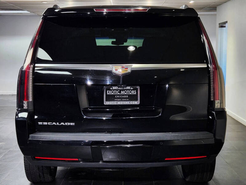 2017 Cadillac Escalade Luxury