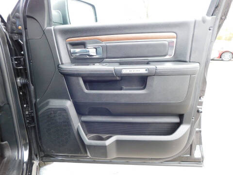 2017 RAM 1500 Laramie