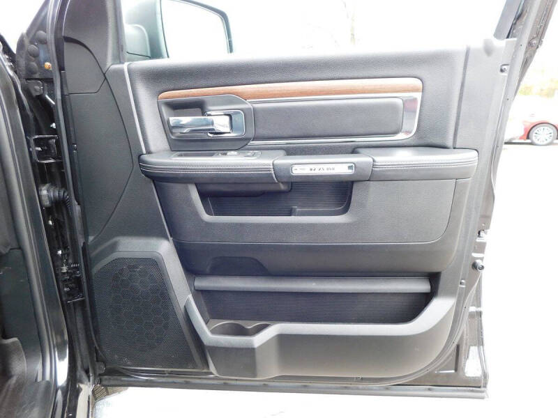 2017 RAM 1500 Laramie