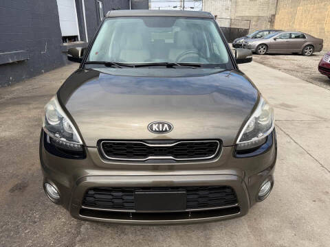 2013 Kia Soul +