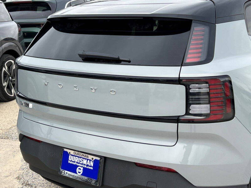 2026 Volvo EX30 Twin Plus