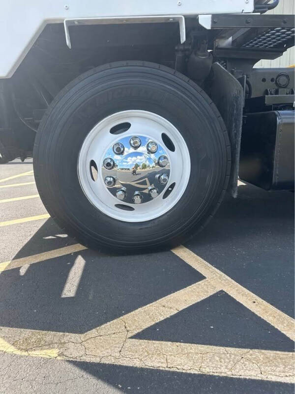 2005 OTTAWA COMANDO YARD DOG