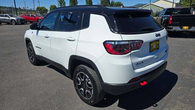 2025 Jeep Compass Trailhawk