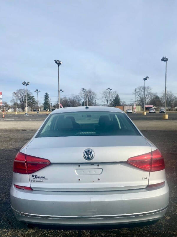 2016 Volkswagen Passat 1.8T S
