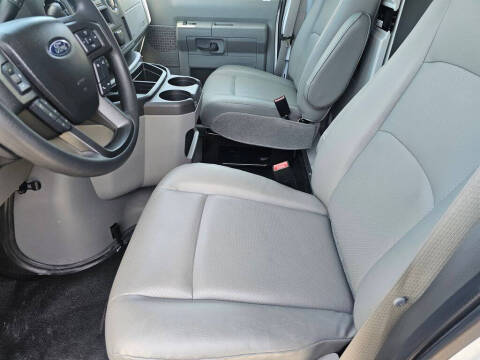 2024 Ford E-Series