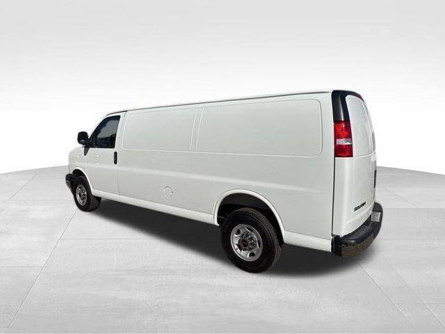 2025 GMC Savana 2500