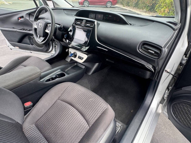 2016 Toyota Prius Two