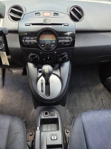 2013 Mazda MAZDA2 Sport