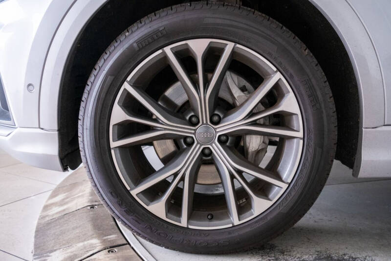 2020 Audi Q8 quattro Premium Plus 55 TFSI