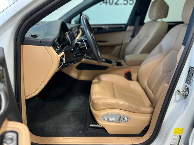 2023 Porsche Macan